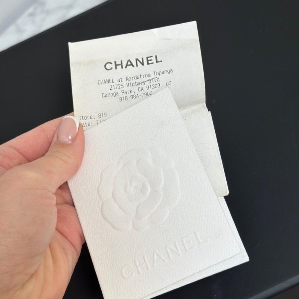 Chanel - Picture 2 of 6